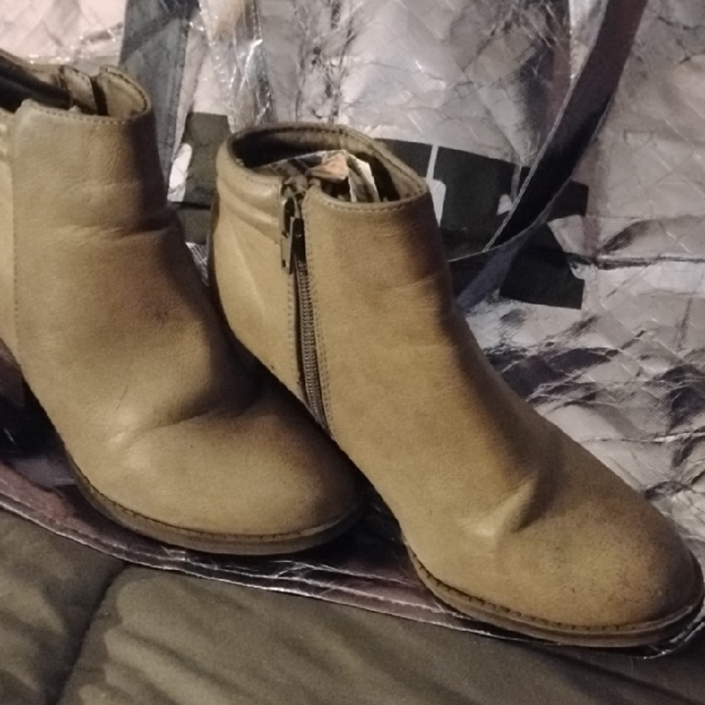 MIA Women's Tan Ankle Boots